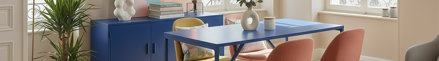 restyling di un soggiorno con divano, tavolino e tappeto